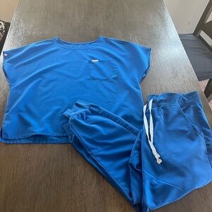 Figs blue medium petite joggers set